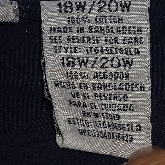 TWEETY BIRD LOONEY TUNES Navy Blue 3/4 length sleeve. Woman Size 18W/20W. - Picture 9 of 10